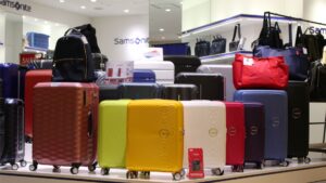 Samsonite Welcomes Chinese Mobile Payments in U.S. Stores Amid Declining Tourist Shopping